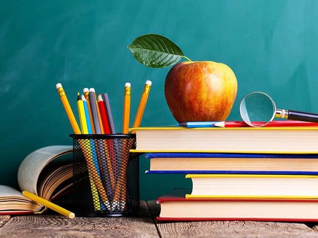 Bando di concorso per borse di studio per studenti della scuola secondaria di primo grado anno scolastico 2021/2022